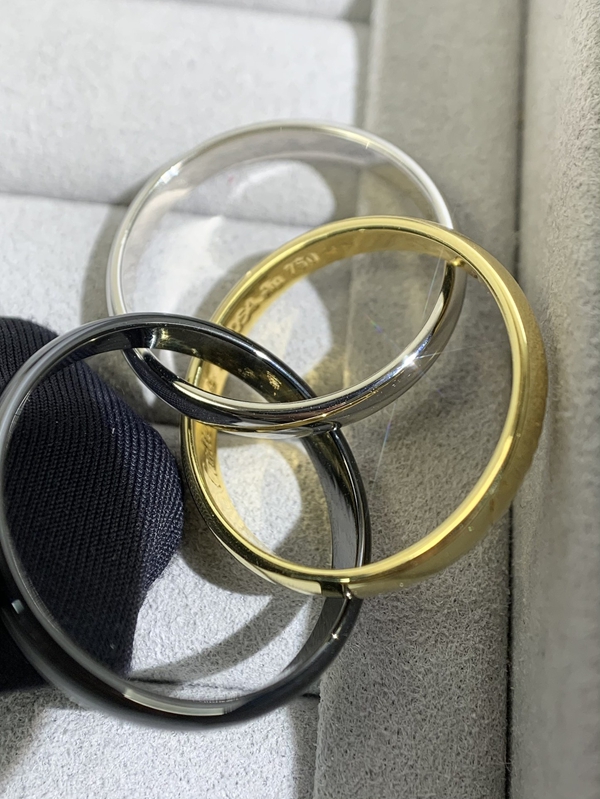 ティファニーアクセサリー着用イメージ